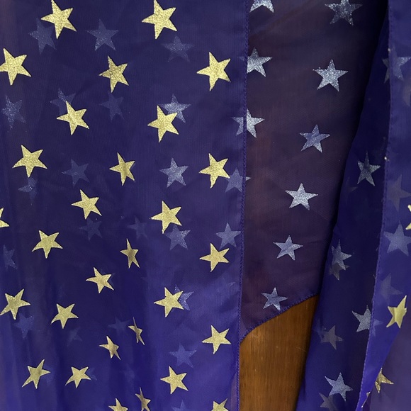 Pre-loved polyester Purple and Gold foil Star printed scarf. Made in Korea. - Picture 3 of 8